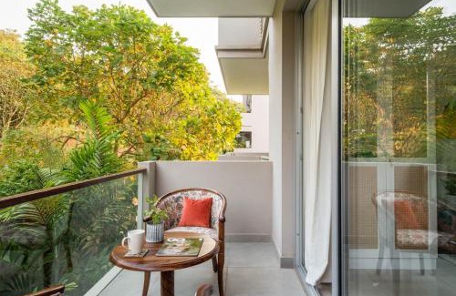 Reis Magos Apartment | Da Alohas Hibiscus Oasis Pool Facing Candolim