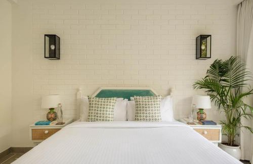 Reis Magos Apartment | Da Alohas Hibiscus Oasis Pool Facing Candolim