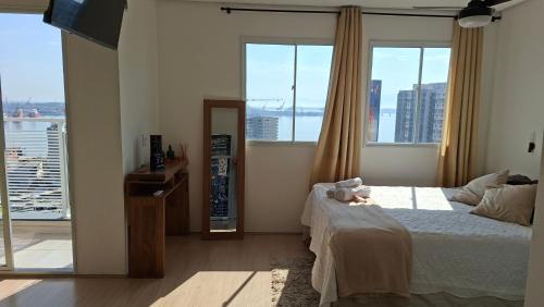 Santo Cristo Apartment | Da ponte aérea direto para o Porto Maravilha