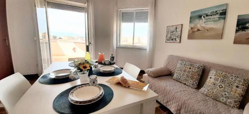 Alcamo Marina Apartment | da subito libera Dune Dorate,Tramonti Infiniti la tua oasi di pace in Dune ! Aprile al Mare in Appartamento con vista panoramica e WiFi Casa Vacanza Vista Mare in Sicilia Relax e Tramonti Unici