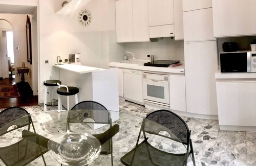 Verona City Centre Apartment | Da Vinci Verona, elegant apartment in Borgo Trento, 120 m², parking space