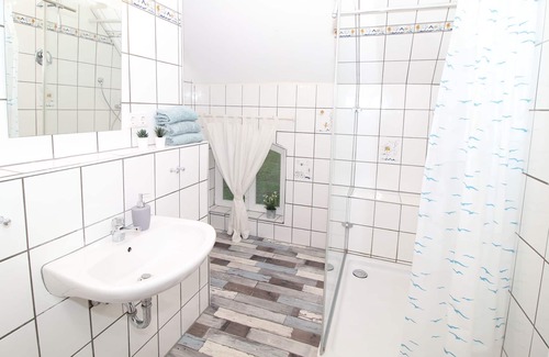Altkalen Apartment | Dachshöhle - Ferienwohnung für 4 Personen