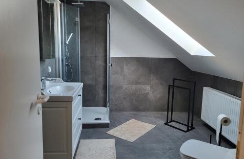 Region Hannover District Apartment | Dachwohnung in Feldrandlage
