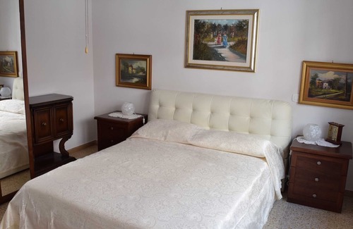 Quartiere XXVIII Monte Sacro Alto House | Dad's house with whirlpool
