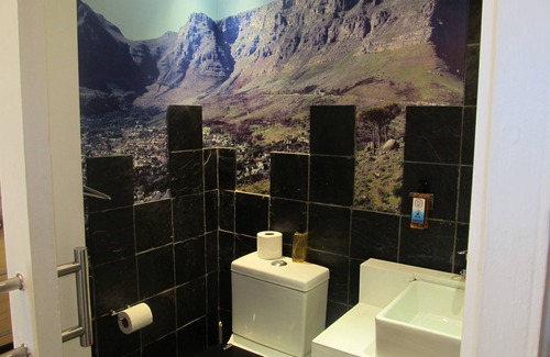 Cape Town City Centre Hotel | Daddy Long Legs Art Hotel