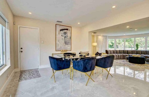 Croissant Park House | DADOO PALM ESTATES