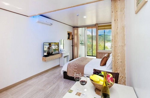 Suwon House | Daebudo Aloha Pension