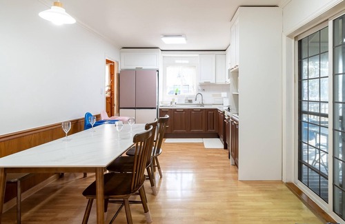 Ansan House | Daebudo Neru Dokchae Onsu Poolvill