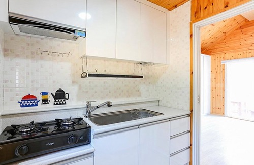 Suwon House | Daebudo Sol Maru Pension