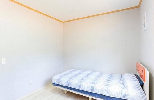Suwon House | Daebudo Sol Maru Pension