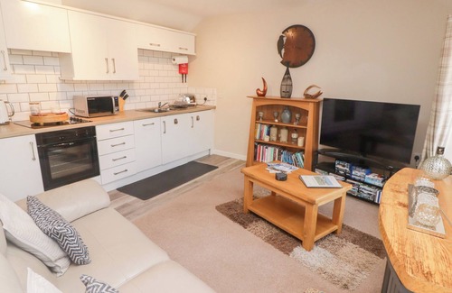 Tenby Cottage | Daffodil Apartment