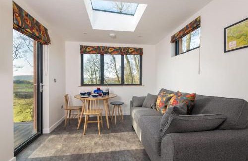 Penrith House | Daffodil, Penruddock