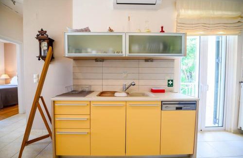 Potamos Apartment | Dafni's Seaview House