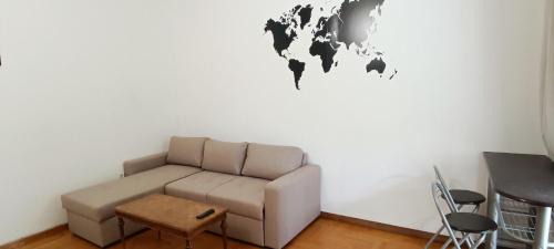 Agia Paraskevi Apartment | Dafni's Super Home