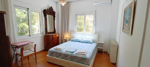 Agia Paraskevi Apartment | Dafni's Super Home