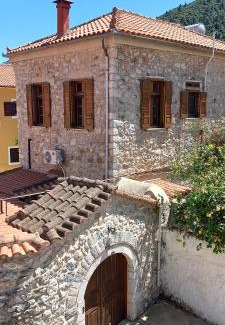 Leonidio House | Dafnon Stone House