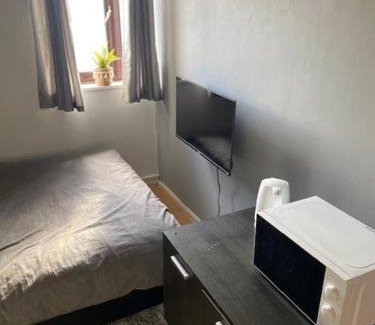 Becontree Bed & Breakfast | Dagenham Relaxation Spot
