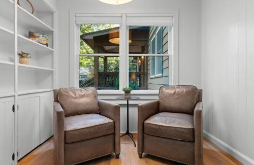 Highlands House | Dahlia House, 5 BDRM, Walk to town