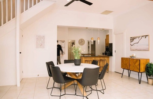 Glenelg South House | Daicos LUX Glenelg - Pool, 4BD, 3BA, Sleeps 13