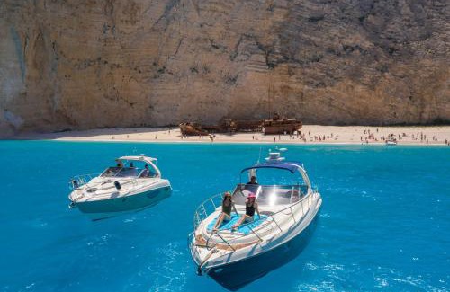 Zakynthos Boat Rental | Daily Cruises Private Yachts