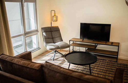 Kop van Zuid Apartment | Daily serviced studio apartment 58m2 -PRH11D-