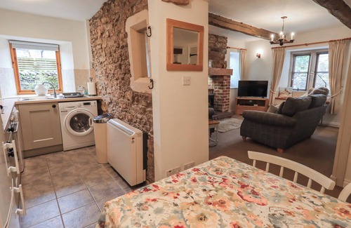 Penrith Cottage | DAIRY COTTAGE, family friendly, character holiday cottage in Newby