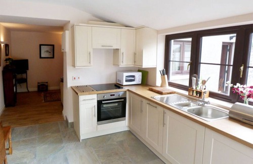 Porthcawl House | Dairy Cottage - One Bedroom House, Sleeps 2
