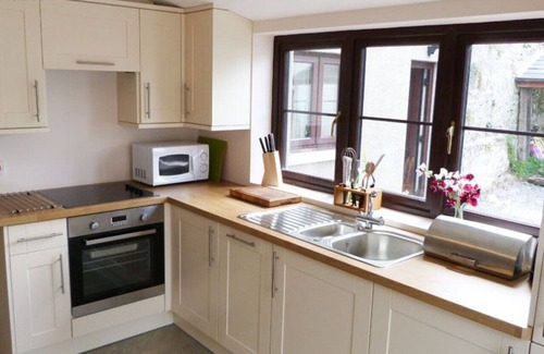 Porthcawl House | Dairy Cottage - One Bedroom House, Sleeps 2