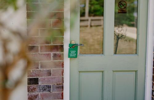 Yarmouth Apartment | Dairyman's Cottage At Tapnell Farm