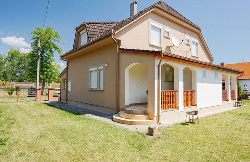 Balatonmariafurdo Apartment | Daisy 2 by Interhome