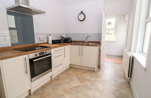 Westleigh Cottage | Daisy Cottage