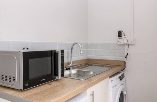 Westleigh Cottage | Daisy Cottage