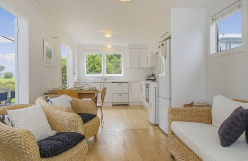 Hahei Cottage | Daisy Cottage - Hahei Bach