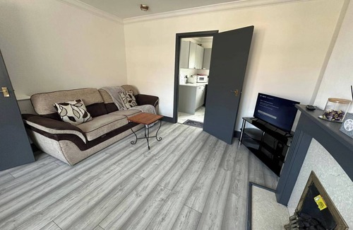 Southampton House | Daisy Haven in Southampton