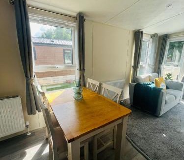 Allerthorpe House | Dakota Lodge with Hot Tub