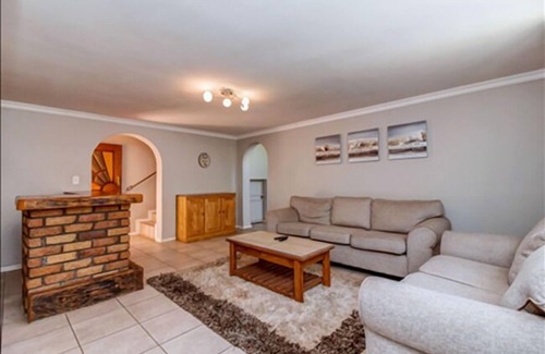 Greater Johannesburg Metropolitan Area House | Dalberry Guest House