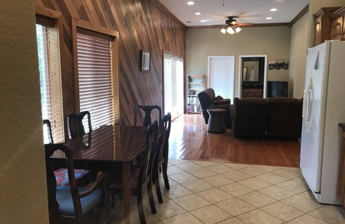 Byrdstown House | Dale Hollow Lake Adorable 2 bed 1.5 bath, hot tub,1 mi from Cove Creek boat ramp