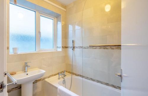Hawes House | Dale View