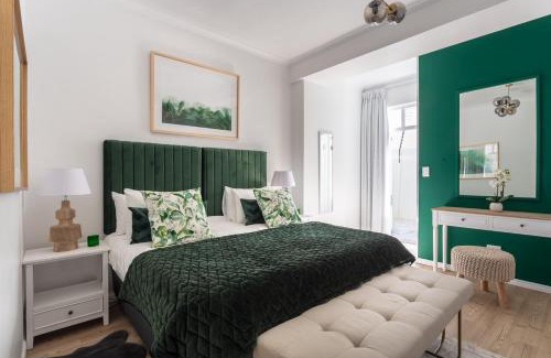 Kalk Bay Apartment | Dalebrook Place Kalk Bay near Tidal Pool