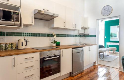 Kalk Bay Apartment | Dalebrook Place Kalk Bay near Tidal Pool