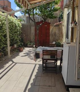 Prenestino-Centocelle Apartment | Dalia home - Giardino privato e metro C a 2 passi