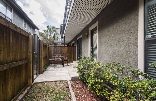Northeast Dallas Condo | Dallas 2BR Condo Near Downtown & S.M.U.