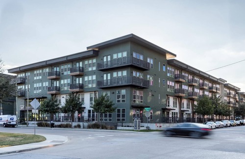 Northeast Dallas Apartment | Dallas Dreamy 1BD 1BA Apartment