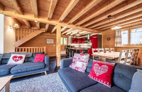 Morzine Ski Chalet | Dalle Cachee: Typical and charming chalet 4 bedroom/2 bathroom