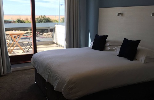 Lytham St. Anne's Hotel | Dalmeny Resort Hotel