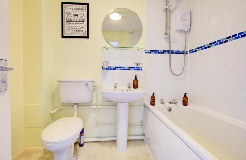 New Cross Apartment | Dalton Plaza