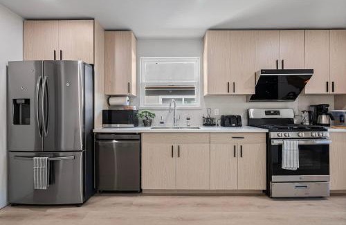 St. Francis House | Daly city 3B Home Great location