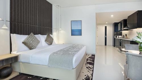 Downtown Dubai Apartment | DAMAC Maison Canal Views
