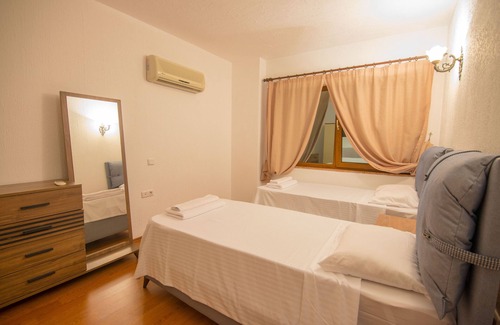 Icmeler City Center Villa | Damla Villa Soğut Village Daily Weekly Rentals