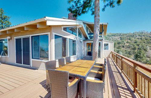 Auberry House | Damoa Chalet
